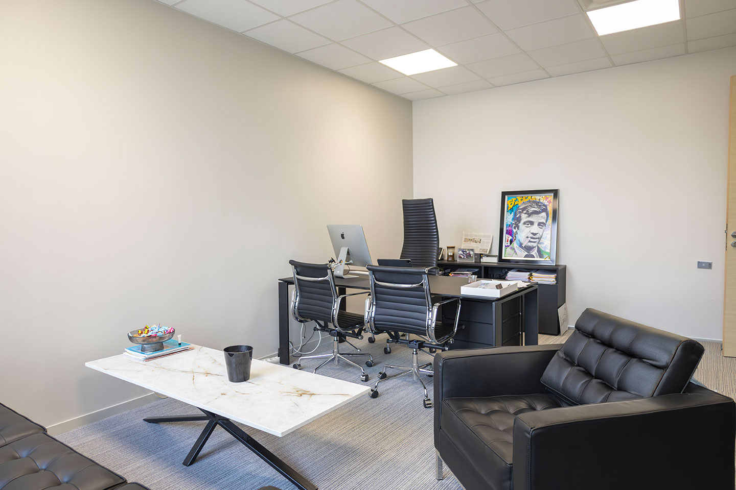 Bureaux équipés